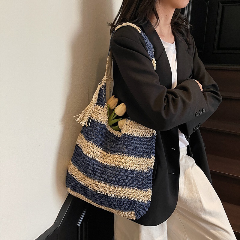 designer Summer Woven Bag for Women 2025 New Fashion Vacation Beach Bag Casual Bucket Bag Retro Color-Block Underarm Bag