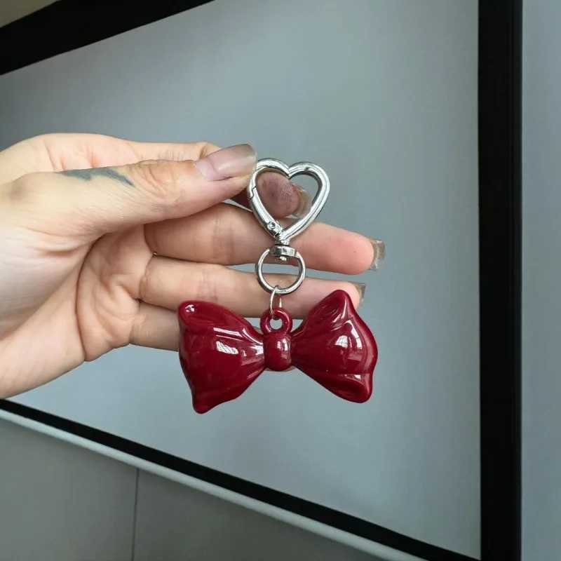 Exquisite Temperament Red Heart Bow Charms Keychain Versatile Phone Pendant Fashion Backpack Hanging Ornament Accessories Gifts XJ250607