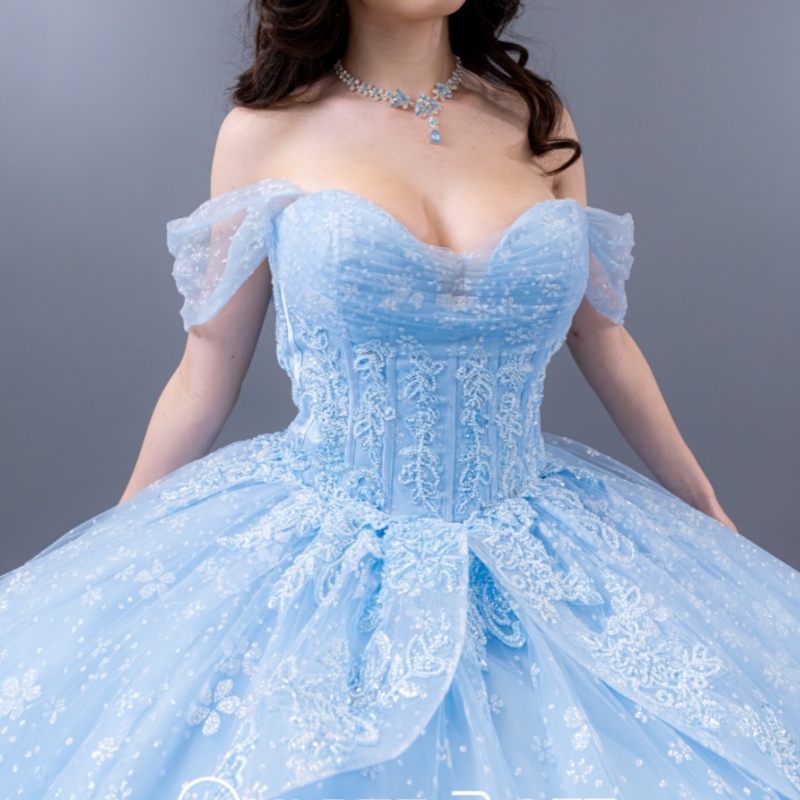 Sky Blue Shiny Quinceanera Dresses Ball Gown Off The Shoulder Sequin Applique Lace Beading Tull Sweet 16 Dress Vestidos 15 De Anos