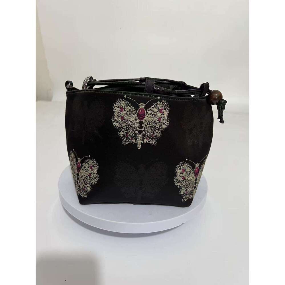 2025 Xiangyun Silk Handheld Crossbody Drawstring Ethnic Hanfu Cheongsam Style Envelope Bag New Model