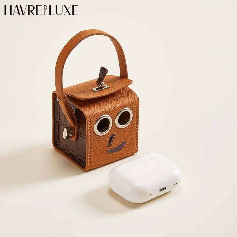 Hot Selling Leather Earphone Charm Neat And Orderly Storage Cute Funny Keychain Pendant Robot Creative Design Mini Bag Accessories Designer Bags