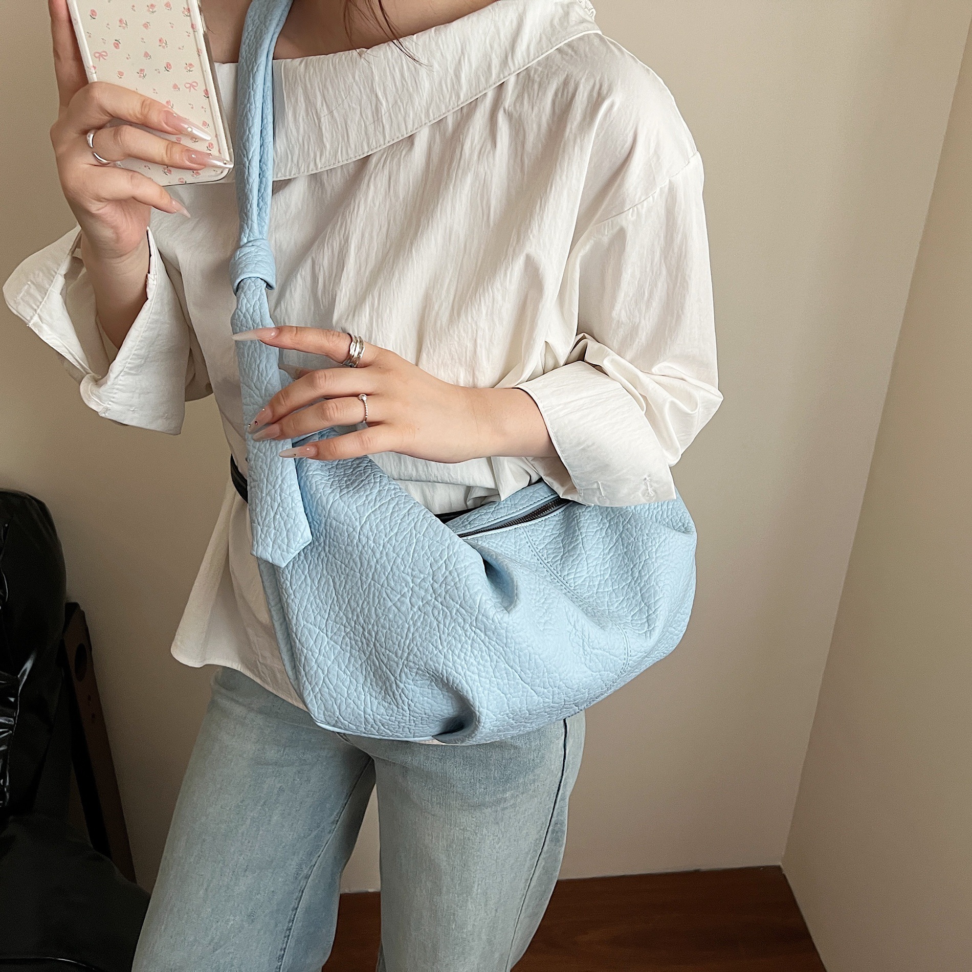 designer 2025 New Pleated Dumpling Bag Korean Fashion Retro Casual Commuter Versatile Handbag Underarm Crossbody Shoulde
