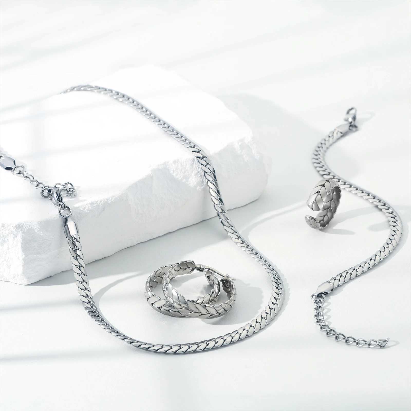 925 Sterling Silver - Altn kaplama - Serpentine Tak Seti 4l (Yzk Kolye Kpe Bileklik) - Erkekler ve Kadnlar iin Uygun Z250607