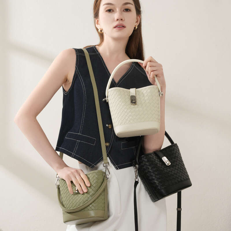Top Layer Sheepskin Woven Bucket Women's 2025 New Handheld Crossbody High-end Commuter Shoulder Bag for Women GUHUISHU