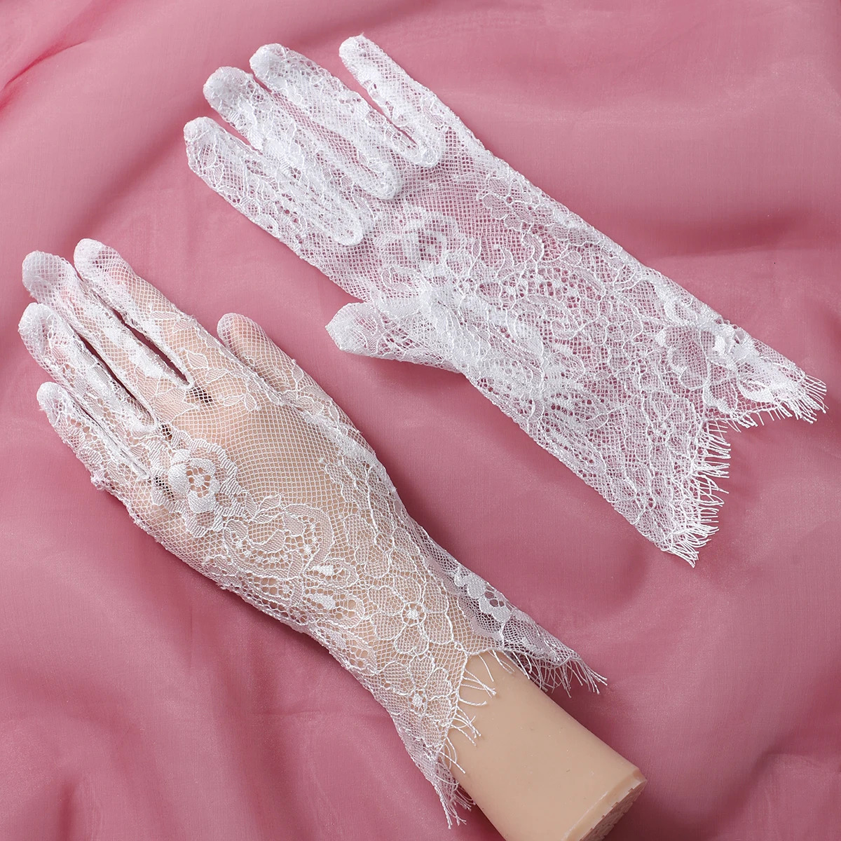 Bridal Gloves Full Of Elegant Style White Ladies Lace Wrist Length Wedding Gloves Suitable For Party 250603