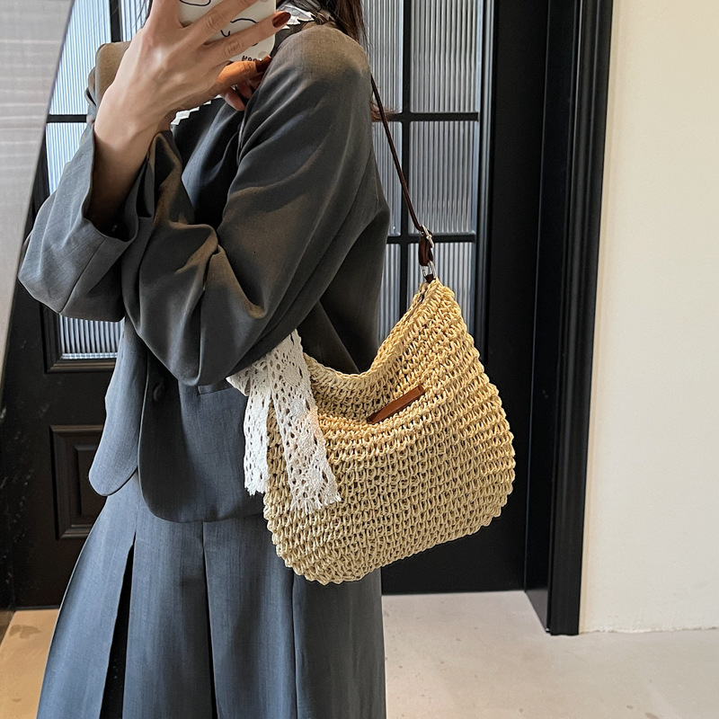 designer Woven Straw Crossbody Bag for Women Large Capacity 2025 New Summer Versatile Bucket Bag Beach Vacation Beach Bag