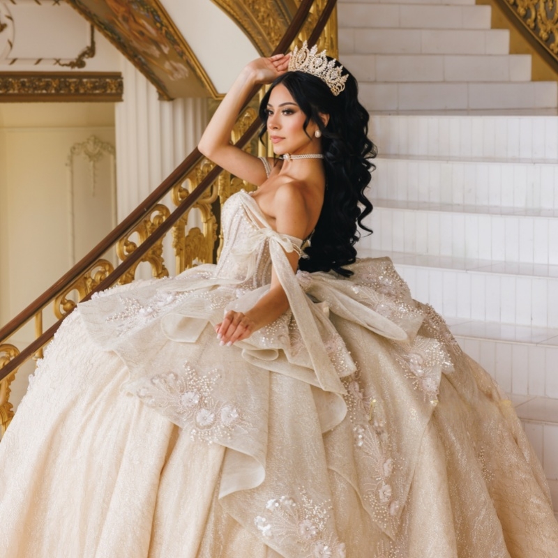 Light Champagne Shiny Quinceanera Dresses Ball Gown Off The Shoulder Applique Flower Beading Corset Tull Sweet 16 Dress Vestidos 15 De Anos