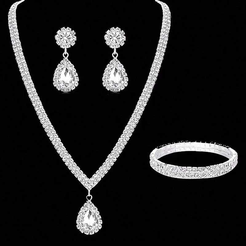 4 Pieces Luxurious Jewelry Set Exquisite Rhinestone Pendant Elegant Womens Crystal Silver Plated Necklace Earrings Set Z250607