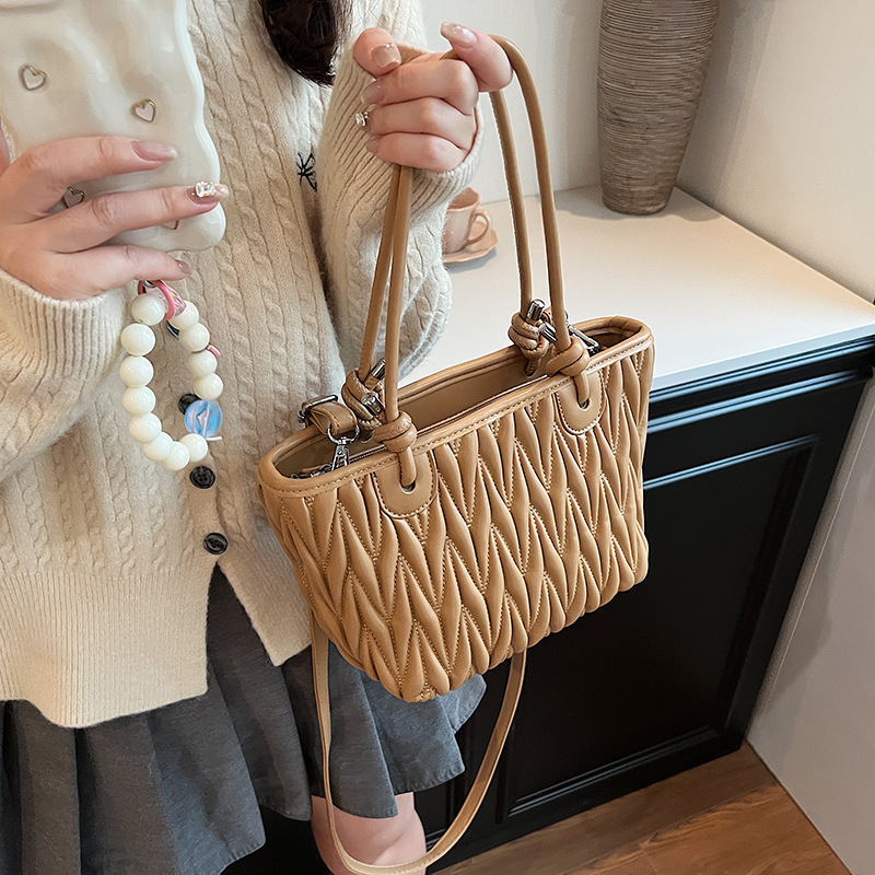 designer High-End Wrinkled Small Bag for Women 2025 New Trend Versatile Crossbody Bag Fashion Casual Handbag Bucket Bag