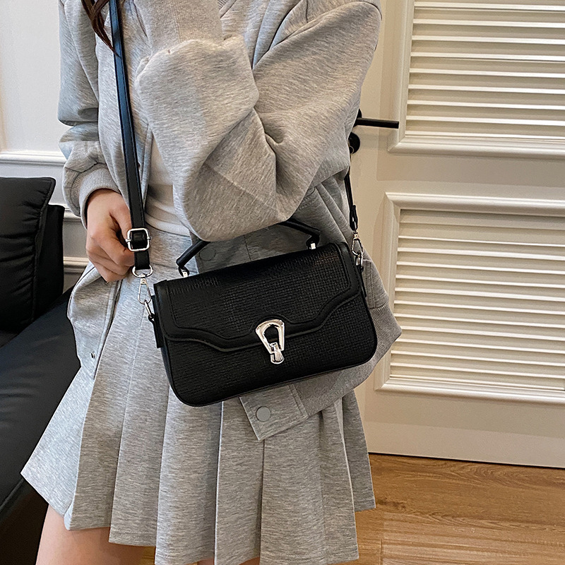 designer High-end Small Bag for Women 2025 New Fashion Versatile Small Square Bag Casual Simple Shoulder Crossbody Bag for Women