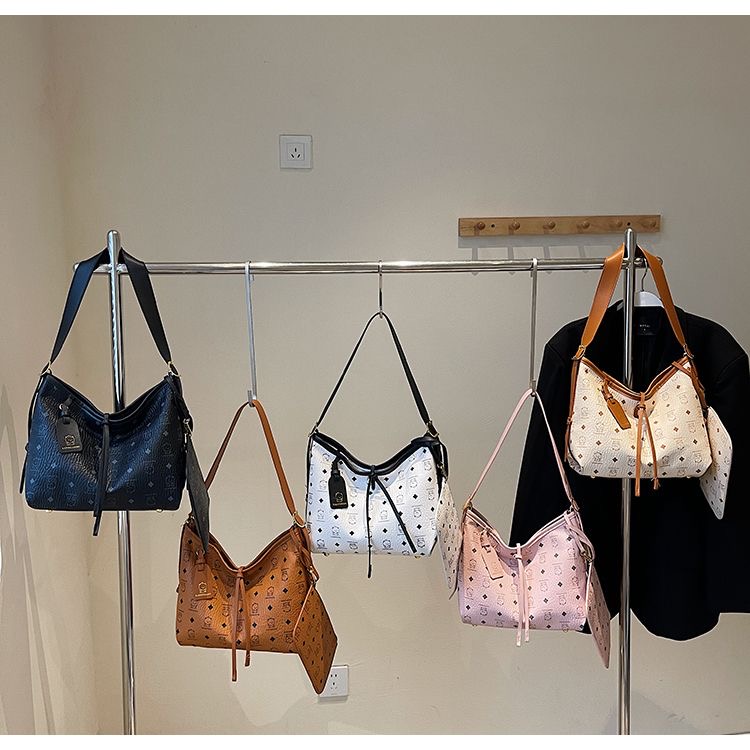 Hot Free Shipping Luxury Fashion Casual Shoulder Bag Saddle Bag Shoulder Handbag Fashionable Letter Daily Flap for Women Designer Shoulder Bags woman 
