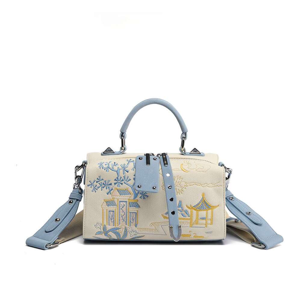 Misty Rain Jiangnan Embroidered Boston Women's Bag 2025 New Niche Shoulder Handbag