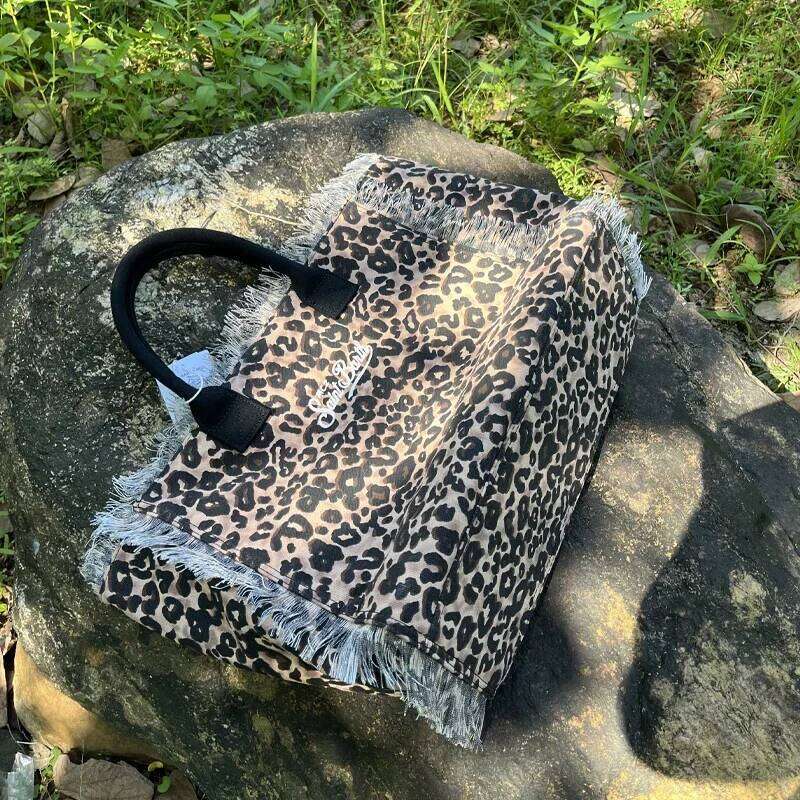 Lightweight Premium Leopard Women's Canvas Handmade Tassel Art Font Designer Large Capacity Tote Handbag