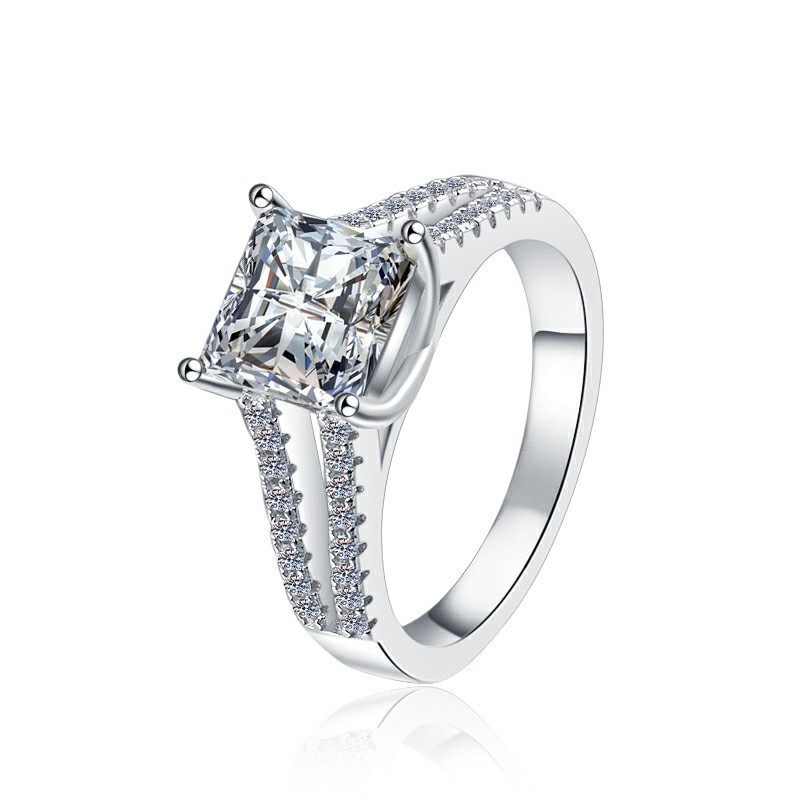 Chic Designer Moissanite Solitaire Bridal Accessory Durable White Gold Finish Ring