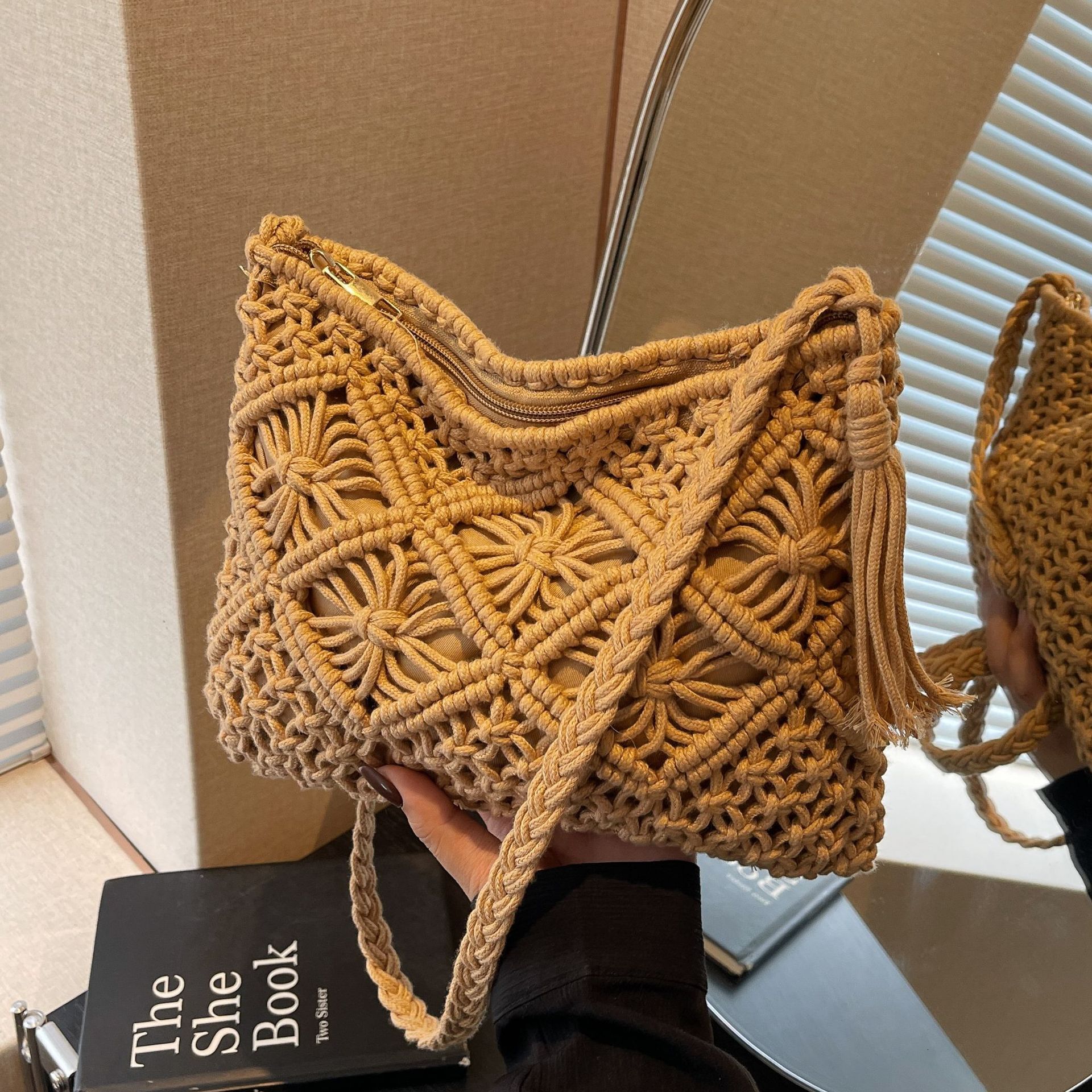 designer Korean Style Mori Handmade Cotton Rope Tassel Woven Bag 2025 Summer New Single Shoulder Crossbody Straw Bag Casual Women's Bag