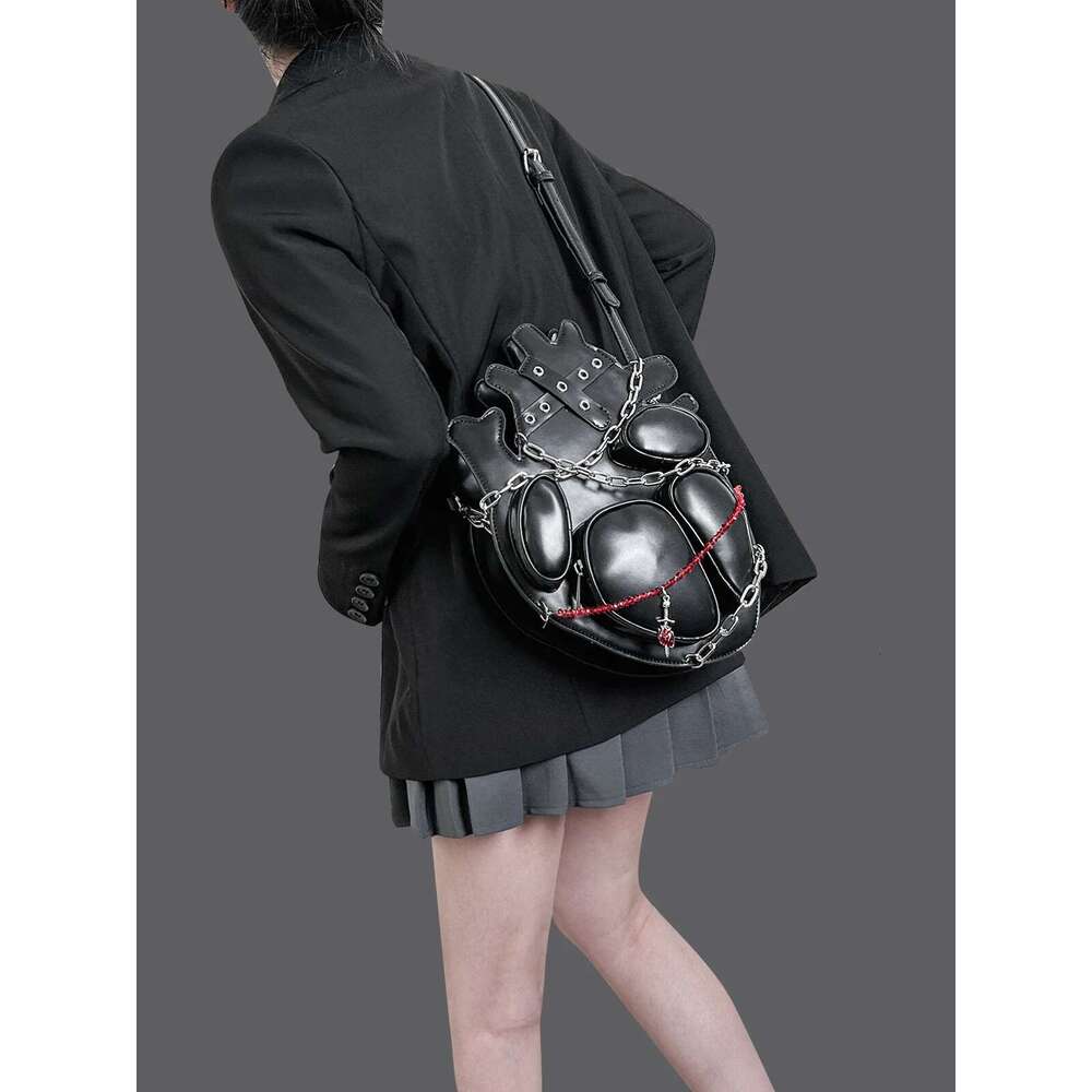 Designer Bag HIATUS Original Dark Binding Chain Heart Shoulder Crossbody Creative Gothic Style Punk Metal Sexy