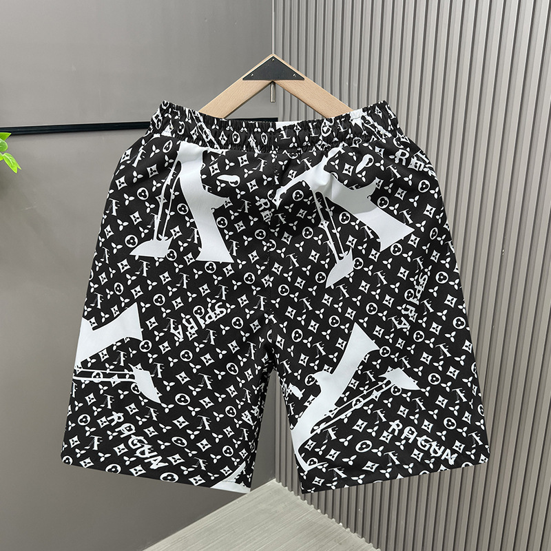 2025 hot new free shipping designer Shorts Men thin pants cool and casual in summer ice silk beach pants straight leg loose shorts