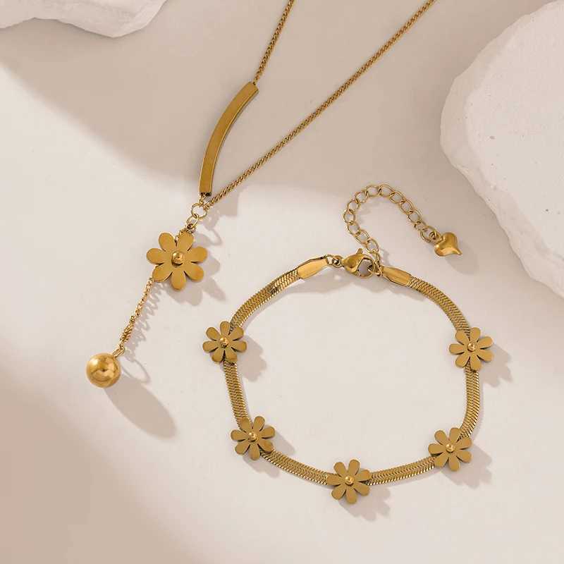 EILIECK 316L Stainless Steel Gold Color Flower Necklace Trendy For Women Girl New Party Gift Waterproof Jewelry Set Z250607