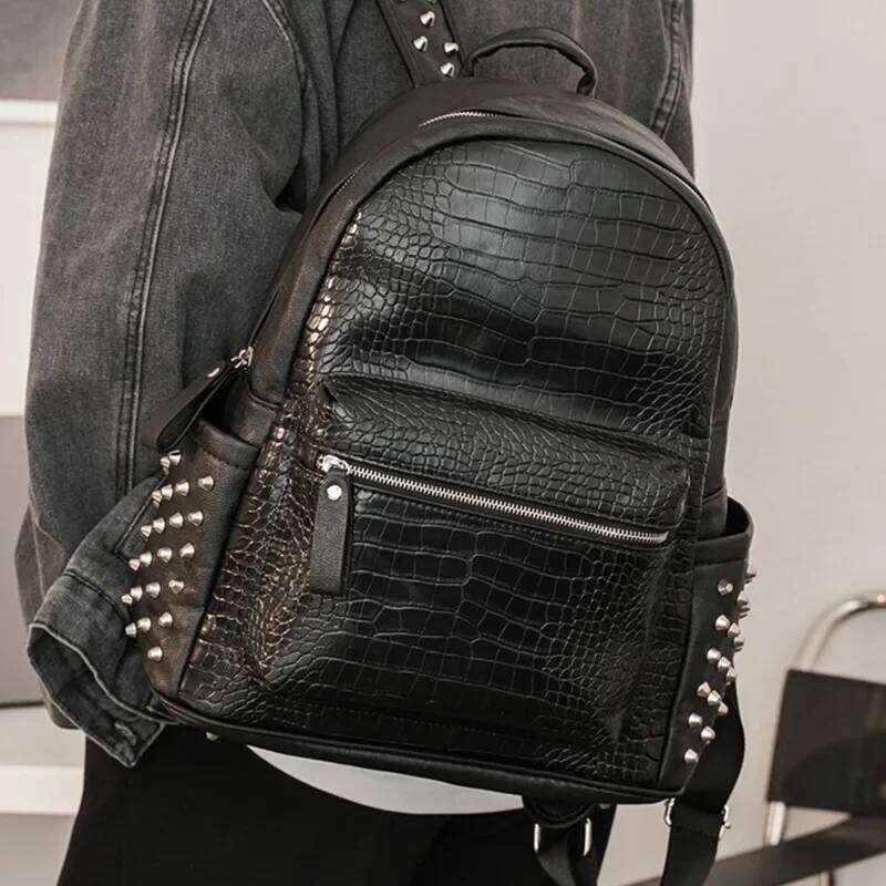Fashion Rivet Men Women Eming Alligator Leather Men's Laptop Design Couple Backpack School Bag