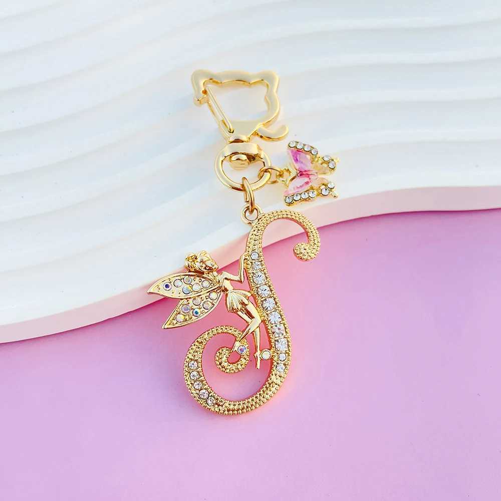 Fashion Angel Crystal A-Z 26 Initial Letter Metal Butterfly Keyring Women Keychain Mothers Day Gift Accessories Girl Jewelry XJ250607