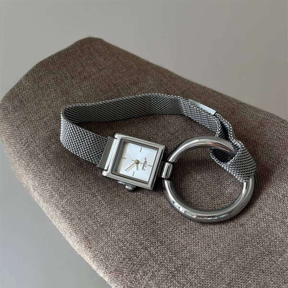 Unique Design New Women's Watch Large Ring Magnetic Mesh Strap Fashion Jewelry Bracelet Bangle