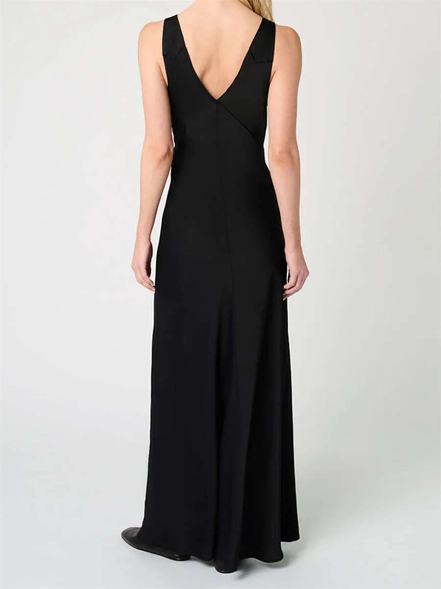 Elegant Floral Print Sleeveless Maxi Dress with Plunging V-neckline and Open Back Detail for Womens Summer Fashion