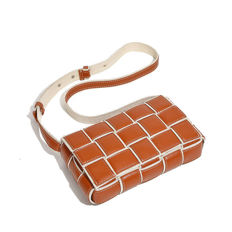 Fashion Design Woven Small Square 2024 Autumn Winter New Versatile Crossbody Plaid Pillow Tofu Bag for Women