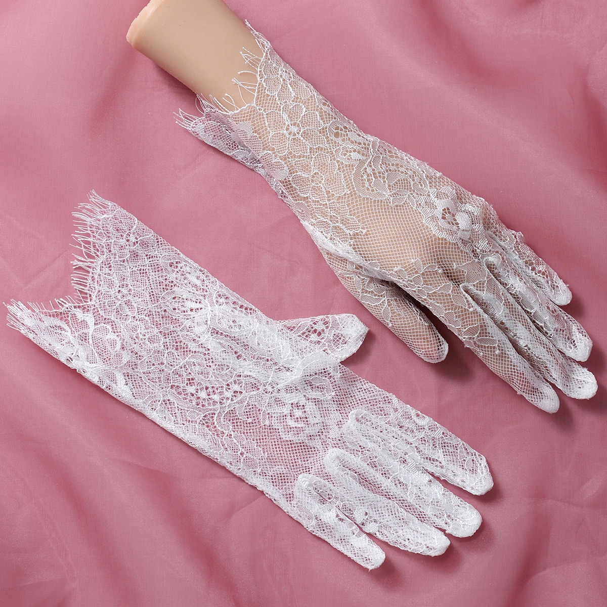 Bridal Gloves Full Of Elegant Style White Ladies Lace Wrist Length Wedding Gloves Suitable For Party 250603