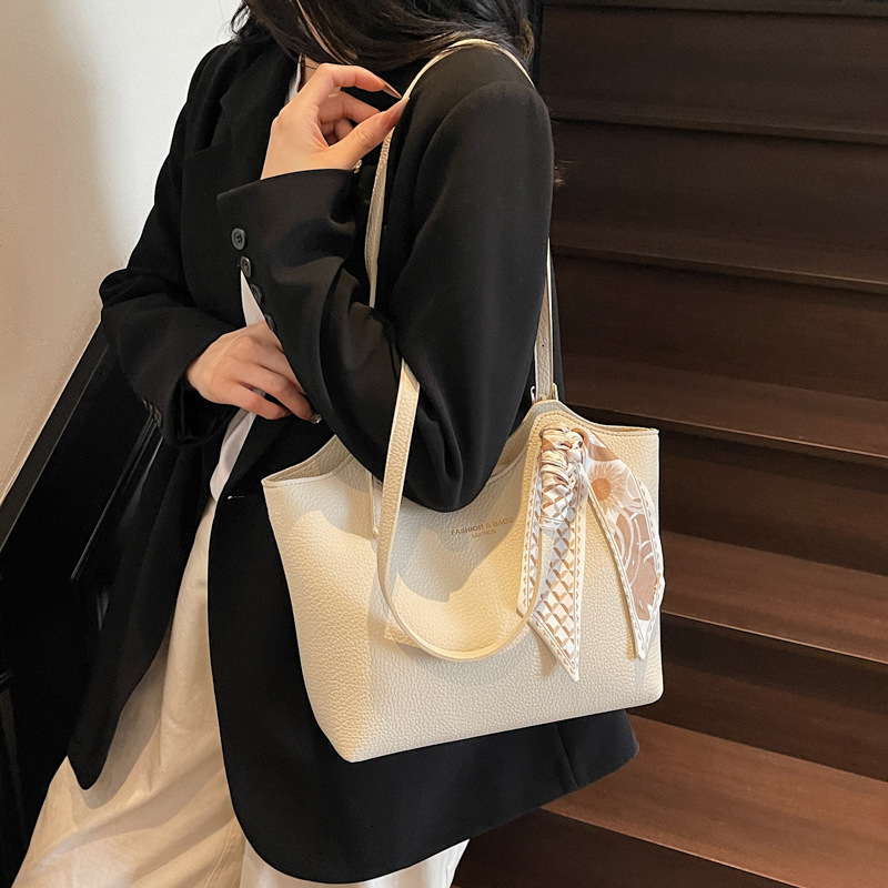 designer Large Capacity Vintage Underarm Bag for Women 2025 New Trendy Fashion Single Shoulder Bag Casual Class Commuter Tot