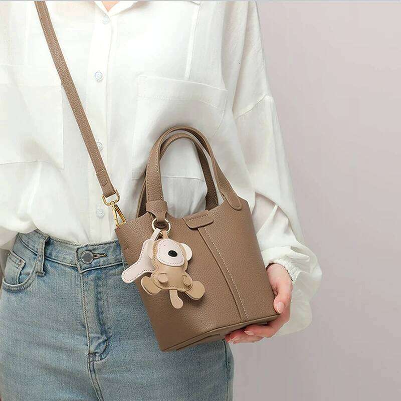 New Women's Bag Cowhide Pouch Retro Designer Bucket Shoulder Bags Women's Wallets Crossbody Tote Handbag