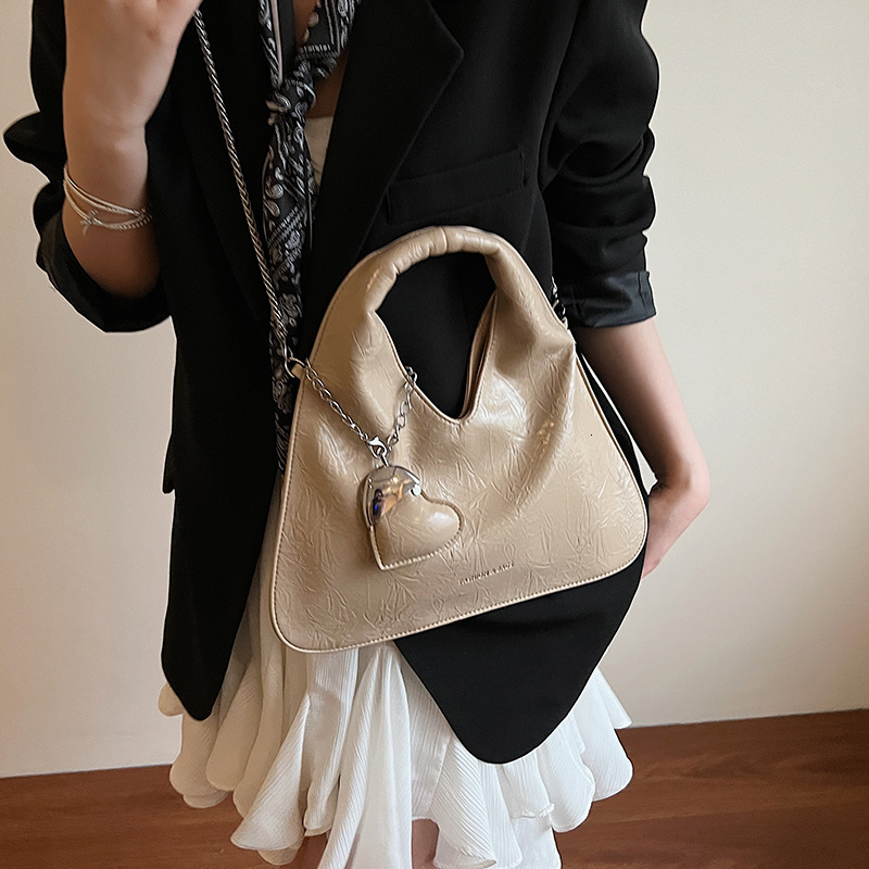 designer Niche Design Triangle Bag Handbag for Women High-end Fashion Chain Bag Single Shoulder Crossbody Underarm Bag Tote Bag Trendy