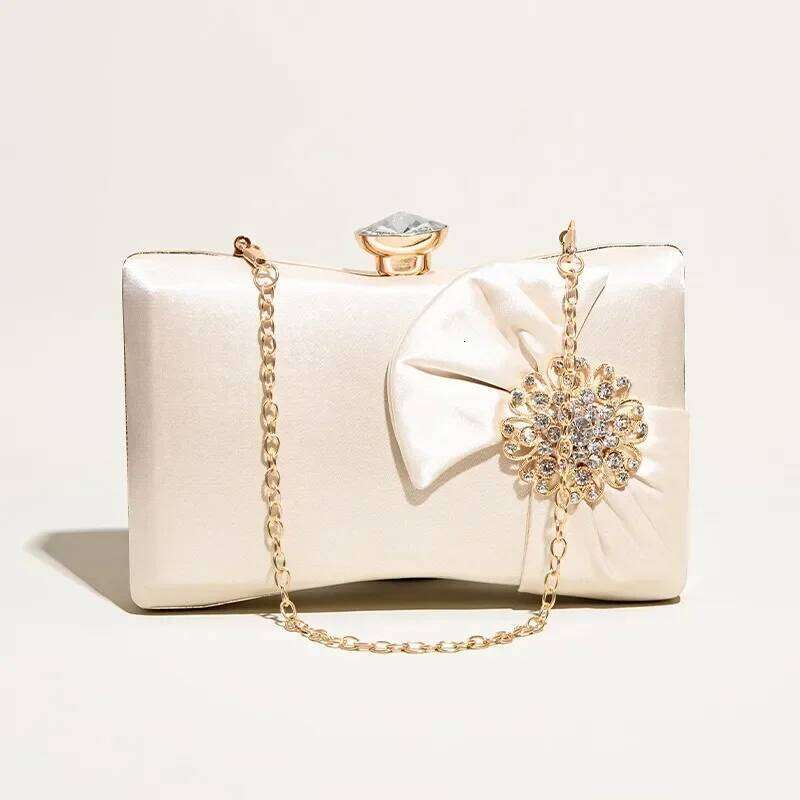 Elegant Satin Evening Clutches For Women Ladies Suower Rhinstone Champagne Fabric Handbags Chic Designed Wedding Purse