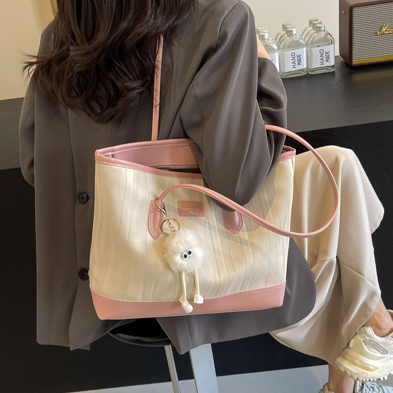 designer Large Capacity Commuter Tote Bag 2025 New Niche Versatile Color-Block Handbag Fashion Simple Shoulder Underarm Bag