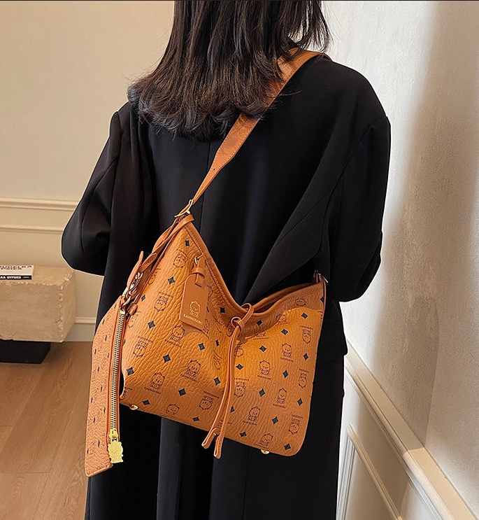 Hot Free Shipping Luxury Fashion Casual Shoulder Bag Saddle Bag Shoulder Handbag Fashionable Letter Daily Flap for Women Designer Shoulder Bags woman 