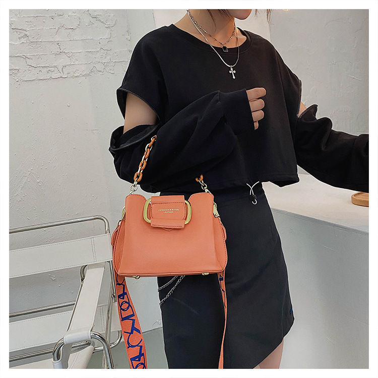 Free Shipping 2025 New Designer Bag Cross-border Luxury Wallet Trendy Bucket Bag Korean Style Single Shoulder Chain Bag Handbag Large Capacity Commuti
