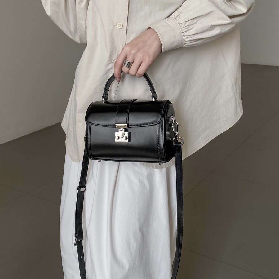 Oushangdian Women s New Genuine Leather Handbag Small Box High end Niche Versatile Shoulder Crossbody Bag Trendy