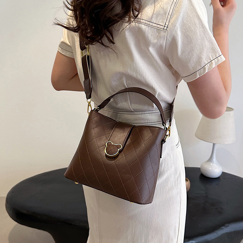 Brand High Quality New Style Quilted Shoulder Bag New Model High-End Retro Bucket Bag Classic Versatile Trendy Crossbody Women's Bag New Free Del
