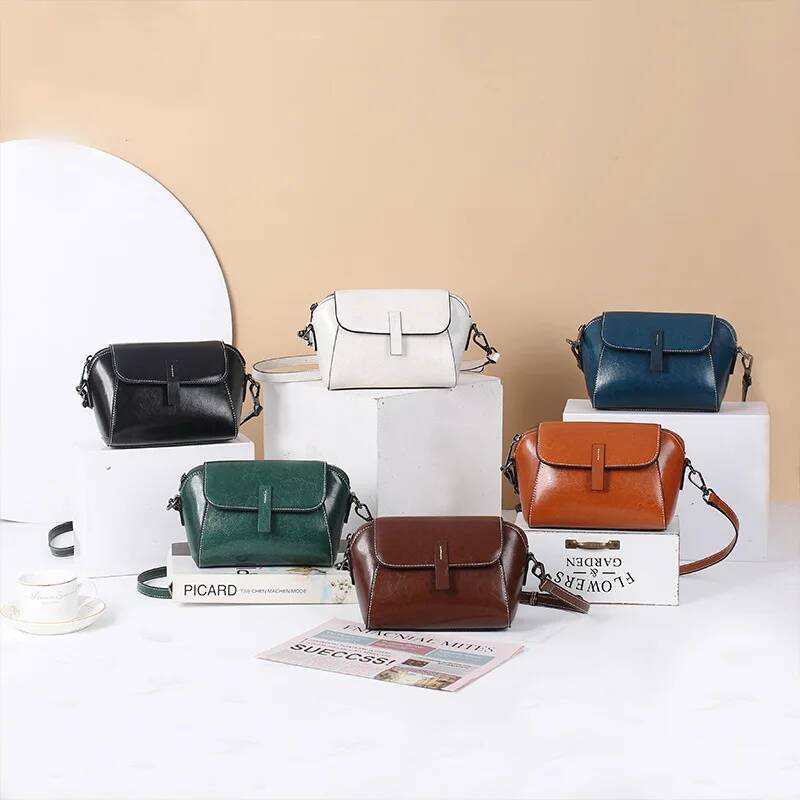 Oil Wax Cowhide Leather Cross Body Small for Women Fashionable and Versatile Shoulder Shell Hand Ladies Casual Phone Bag
