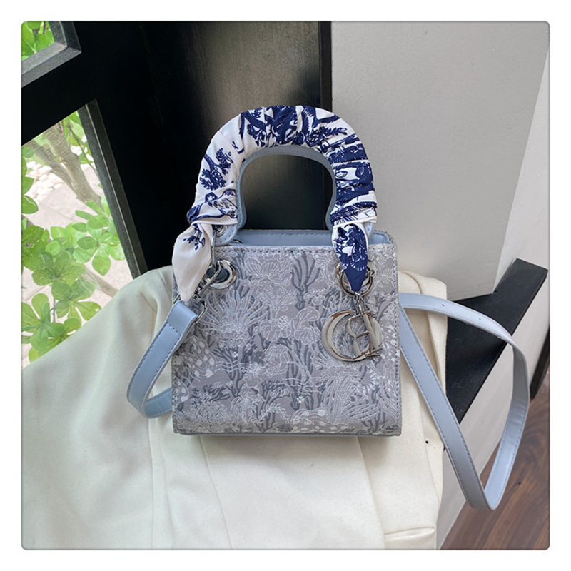 hot free shipping designer Shoulder shoulder for woman Spring and summer classic flap casual cross bag pink blue