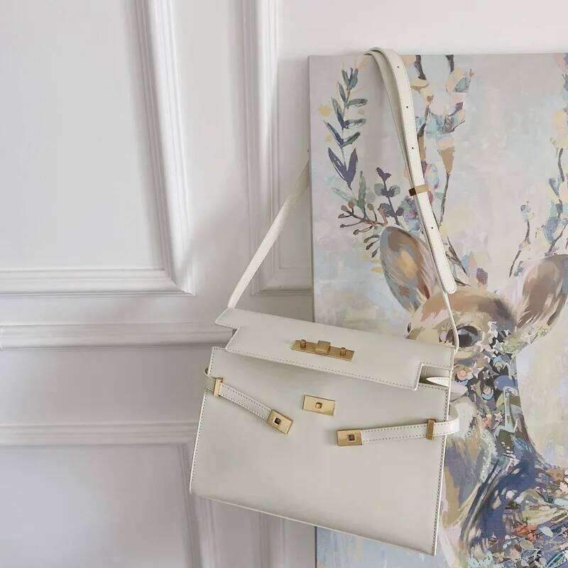 Free Custom First Letter Genuine Leather 2025 New High-Quality Cowhide Portable Crossbody Bag Women's