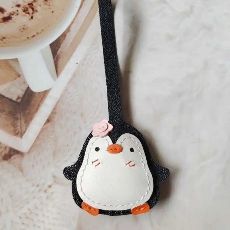 Genuine Leather Penguin Pendant High-grade Keychain Pendant Ruths Same Style Pendant Suitable For Phone Bag Accessories XJ250607