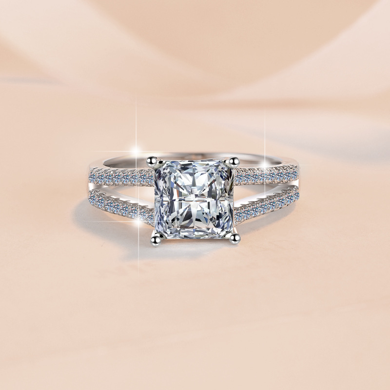 Chic Designer Moissanite Solitaire Bridal Accessory Durable White Gold Finish Ring