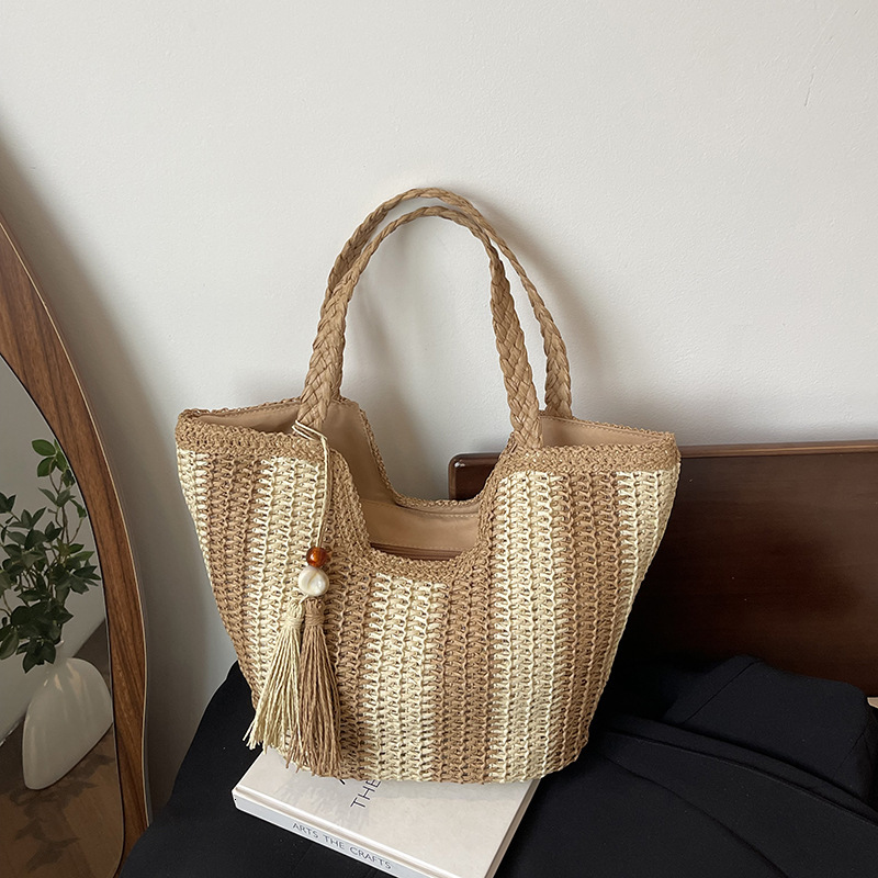 Luxury Brand Designer Bag Casual Straw Bag For Women Large Capacity 2024 New Commuter Tote Bag Summer Woven Bag Beach Vacation Beach Bag
