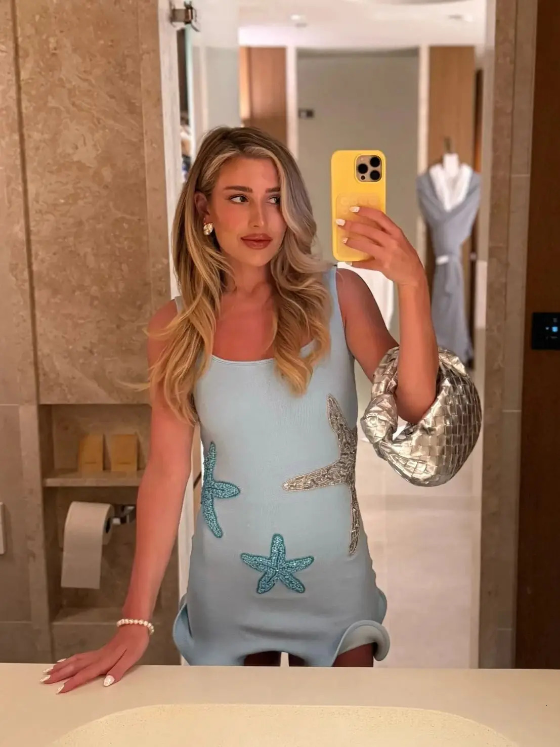 Chic Shinny Starfish Sequins Slim Mini Dresses Women Sexy U Neck Backless Sleeveless Vestidos Elegant Lady Evening Party Gowns 250605