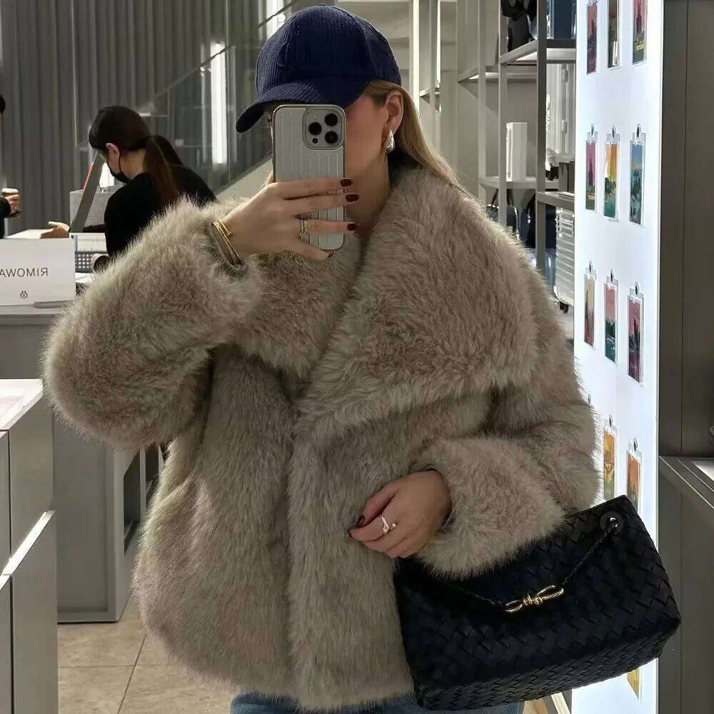 Womens Winter Cropped Faux Fur Coat Women Autumn Long Sleeve Fluffy Black Jacket Outerwears Warm Plush Short Coats