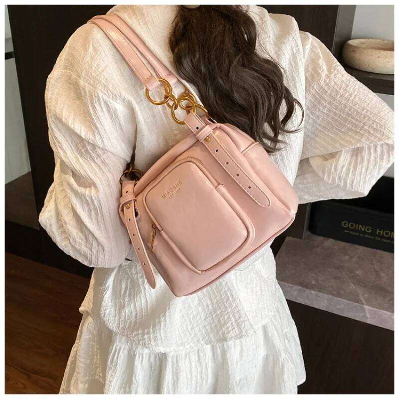 Elegant Large Capacity Leather Tote Bag Vintage Minimalist Crossbody Handbag Designer Letter Stylish Commuter Purse