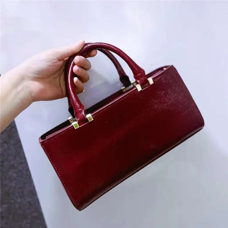 Crimson Small Square Bag With Premium Texture, Mini Single Shoulder Crossbody Handbag