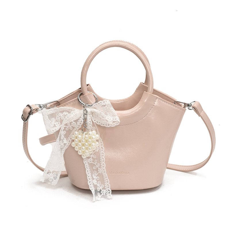 designer Niche Design High-End Sense Round Ring Handbag 2025 New Korean Version Versatile Fashion Single Shoulder Crossbody Bucke