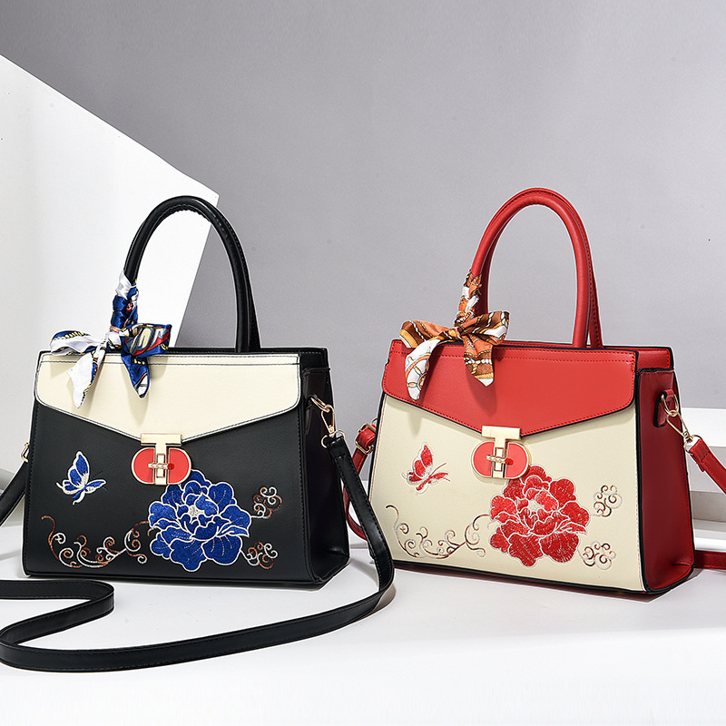 Free Shipping 2025 New Designer Bag Chinese Embroidery Wedding Bag Luxury Women's Wallet Fashionable Handbag Trendy Large Capacity Shoulder Bag