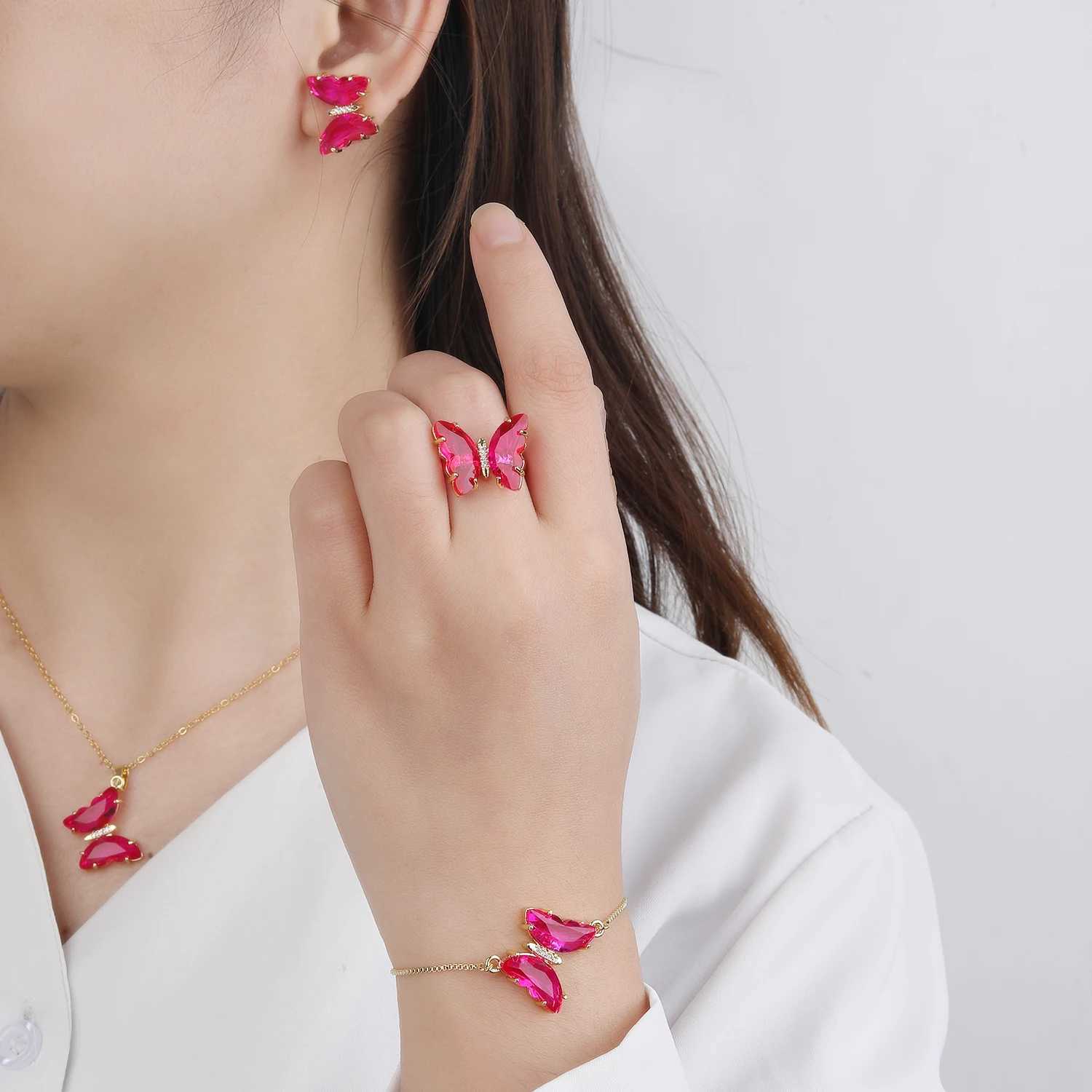 4pcs Creative 21 Colors Crystal Zirconia Butterfly Necklace Earrings Ring Jewelry Set Luxury For Woman Party Jewelry Z250607